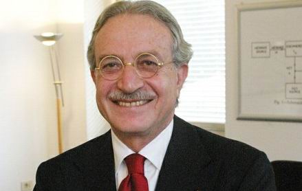 Maurizio Dècina