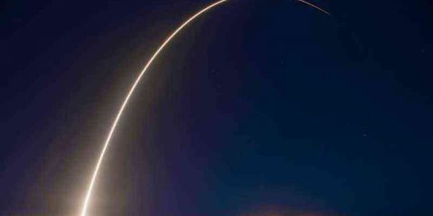 Eutelsat lancia il primo satellite totalmente elettrico