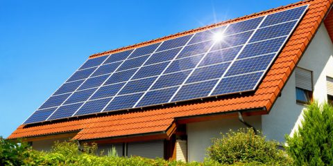 5G, l’Enea scopre potenziali interferenze e sinergie tra antenne e impianti fotovoltaici
