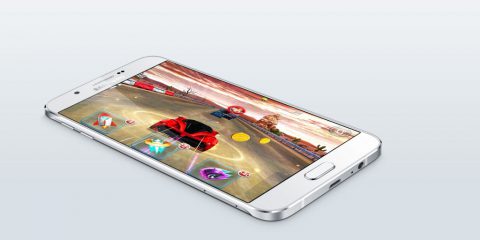 Cosa Compro. Samsung Galaxy A8, nuovo smartphone super sottile ed elegante