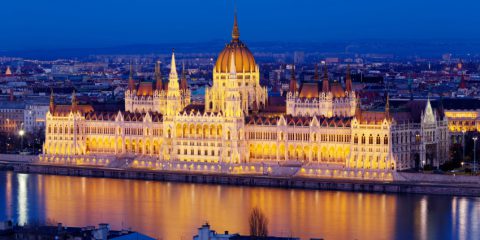 Viaggio a Budapest, la Parigi dell’Est: 2 minuti per innamorarsi del gioiello del Danubio (video)