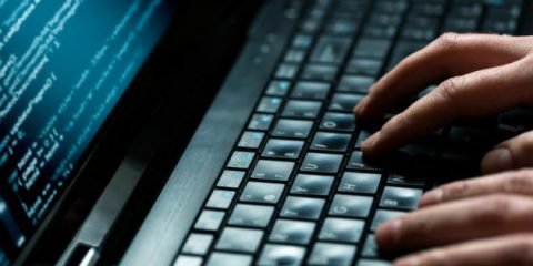 Mining di criptovalute, nel mirino dei cyber criminali le app per il calcio e le connessioni VPN