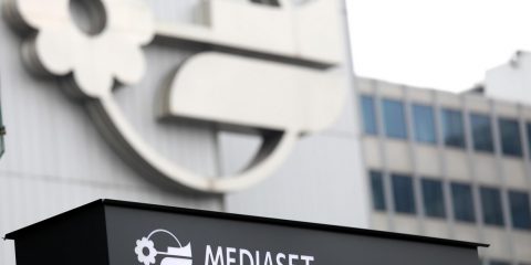 Vivendi-Mediaset, il tempo stringe per un accordo in extremis