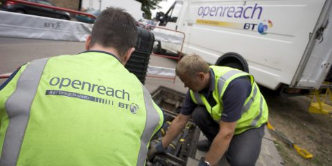 BT pronta a cedere quote di Openreach per finanziare il suo piano in fibra