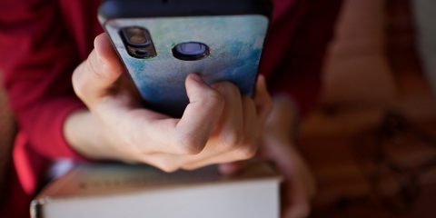 Smartphone: vendite globali in ripresa, +5% a fine 2021. Il 40% saranno device 5G