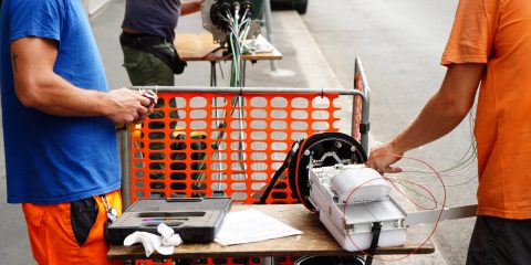 Urso replica a Fibercop: Italia in regola su Open Fiber