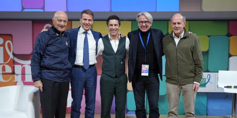 “Premio Vincenzo Dona, voce dei consumatori”, UNC premia lo scultore Jago e il giornalista Marco Carrara