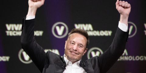 Elon Musk, il primo uomo a superare i 400 miliardi di dollari di patrimonio netto