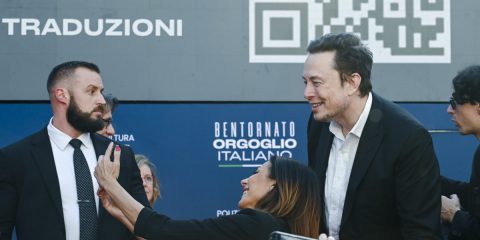Ddl Spazio, il doppio “assist” a Musk