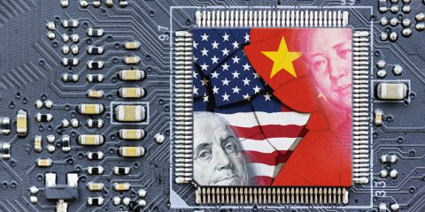 Biden, gli ultimi colpi di AI export control