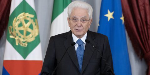 Mattarella (Montesquieu) vs. Musk (Prometeo)