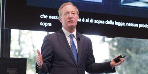 AI, Microsoft: “4,3 miliardi di euro in Italia”. Ma quale sarà l’impatto reale?