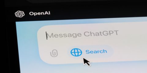 OpenAI, la nuova funzione shopping di ChatGPT sfida il predominio di Google nel search