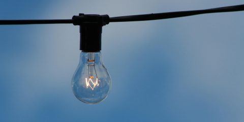 Luce e Gas: cosa cambia per i clienti vulnerabili nel 2025