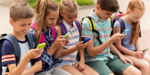 Telefono Azzurro sentinella del web. Riconosciuto dall’AGCOM come segnalatore per proteggere i minori online