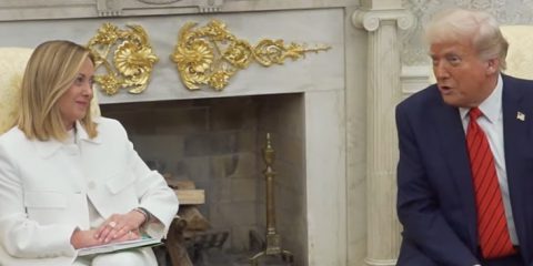 Meloni-Trump, tecnologie in primo piano al summit alla Casa Bianca. Non soltanto web tax (sarà cancellata in Italia?). Cavi sottomarini, AI, 6G e satellite (Starlink riprende quota?)
