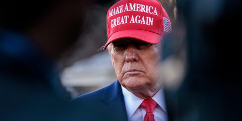 Trump: “Raccomando dazi del 50% all’UE” e del 25% su tutti i prodotti Apple non ‘made in US’