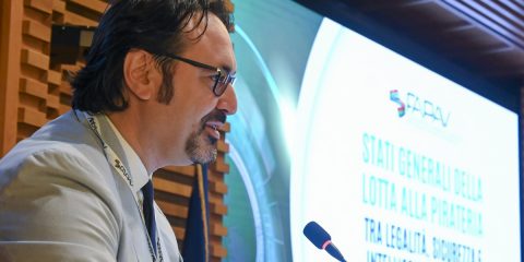 Pirateria online, persi 900 milioni di euro di PIL