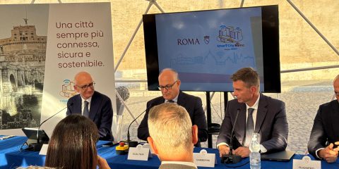 Smart City Roma (INWIT), il Sindaco Gualtieri accende il WiFi gratis nelle prime 26 piazze della Capitale