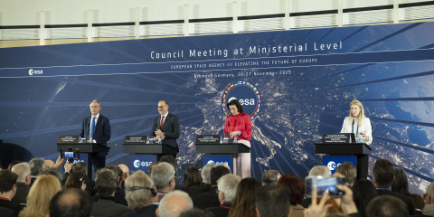 Luna, un astronauta italiano nella missione